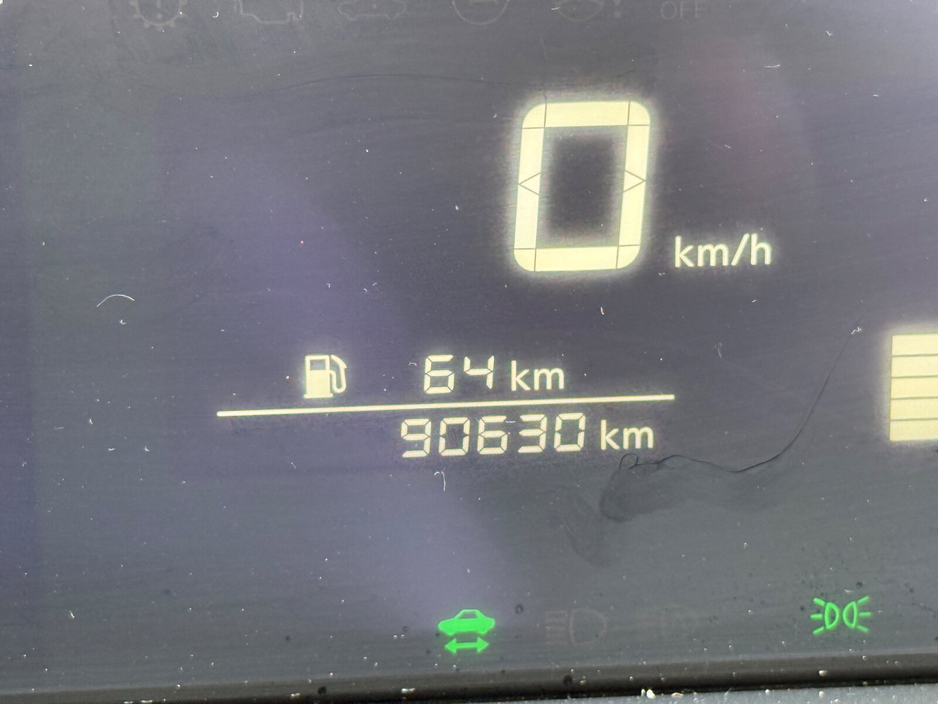 2021 Nissan Note - image 9