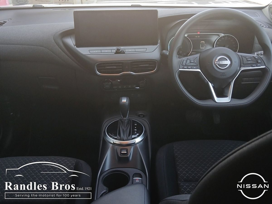 2025 Nissan Juke - image 12