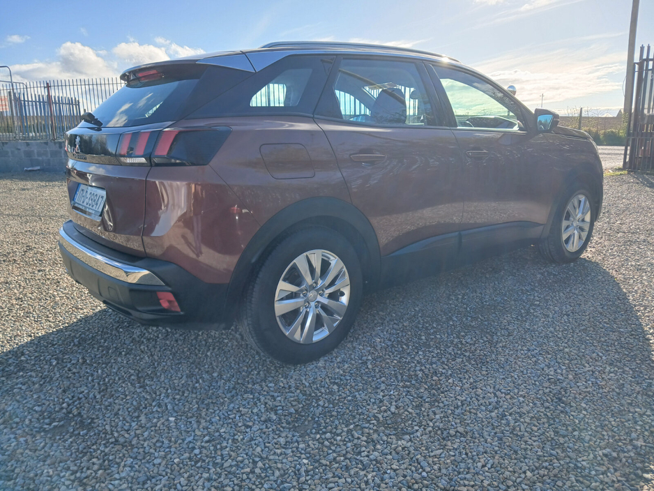 2017 Peugeot 3008 - image 10
