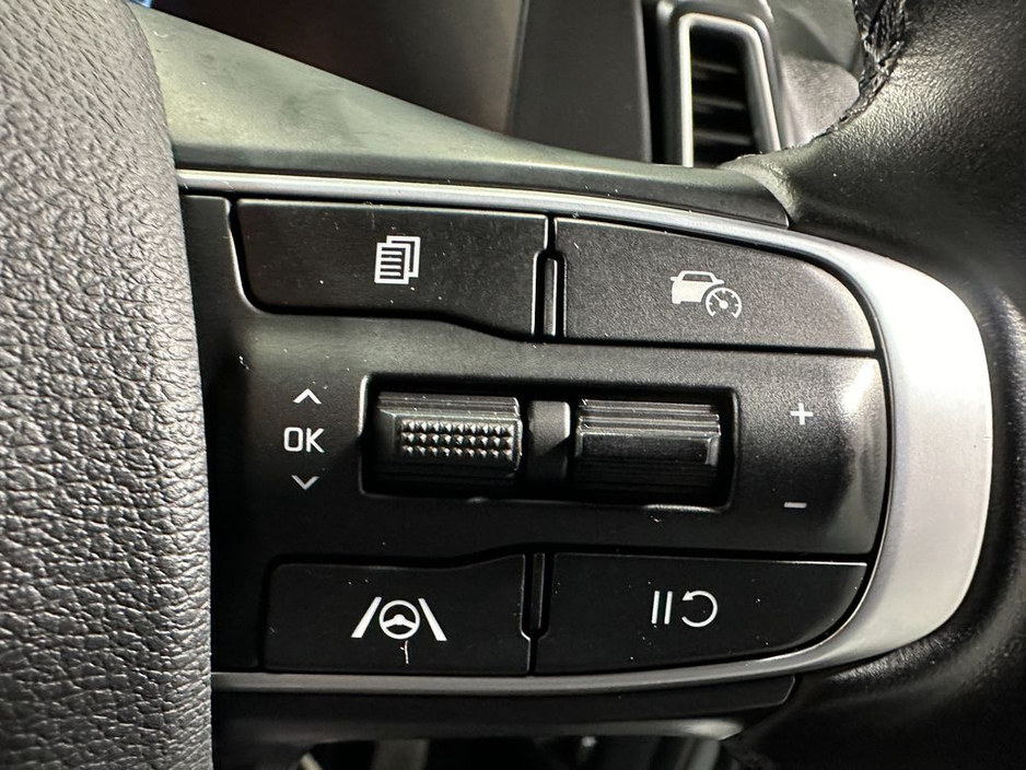 2022 Kia Sportage - image 14