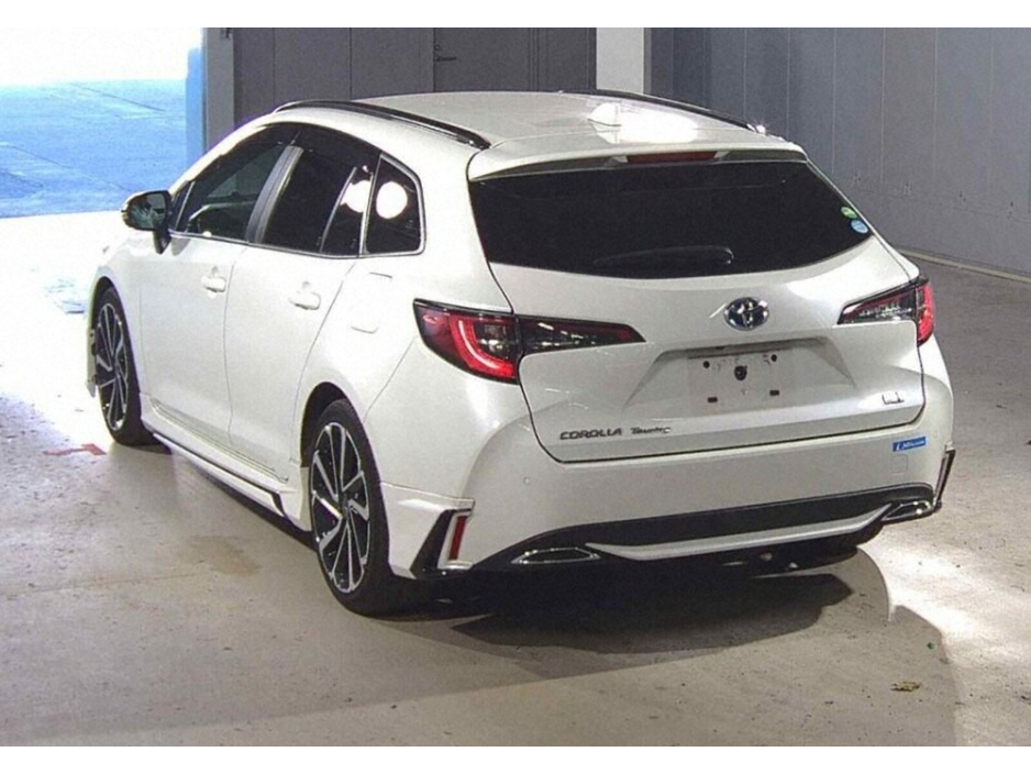 2020 Toyota Corolla - image 4