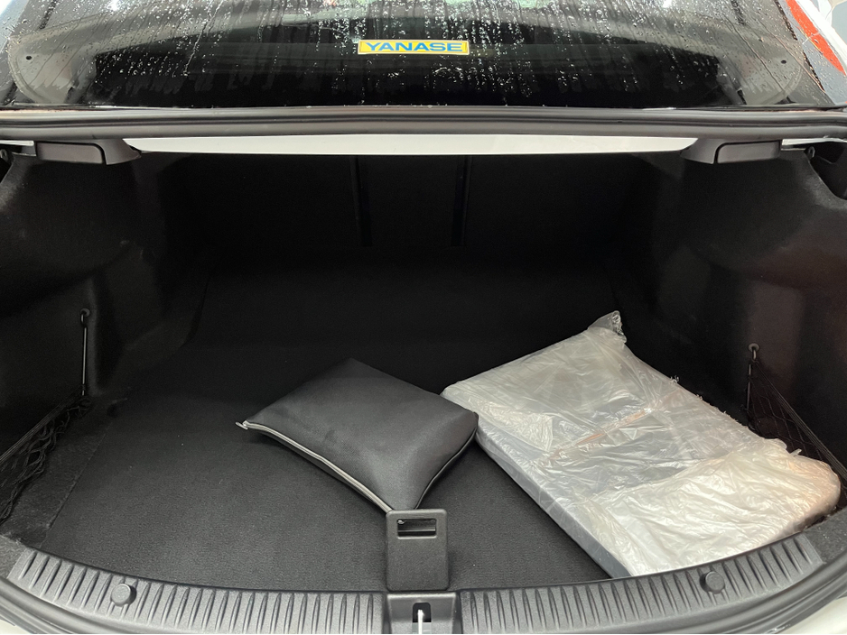 2017 Mercedes-Benz C Class €21950 2017 MERCEDES-BENZ C220D AVANTGARDE AMG LINE 2.2 AUTOMATIC / CRUISE CONTROL / REVERSE CAMERA / ELECTRIC MEMORY & HEATED SEATS / PADDLE SHIFTERS / AMBIENT LIGHTS AND MORE €21,950