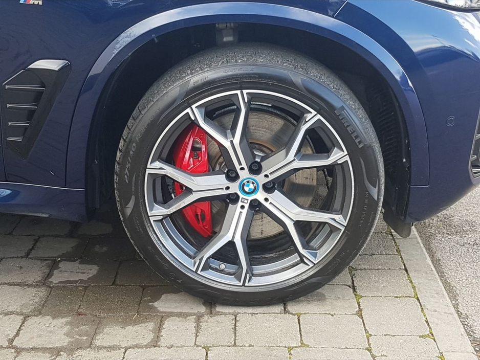 2024 BMW X5 - image 12