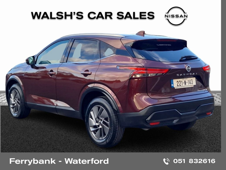 2022 Nissan Qashqai 1.3 HYB SV + Glass Roof Pack €25,950