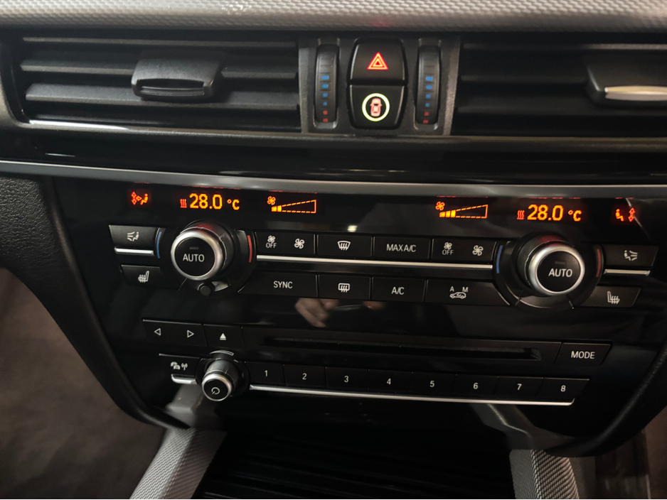 2017 BMW X5 - image 11