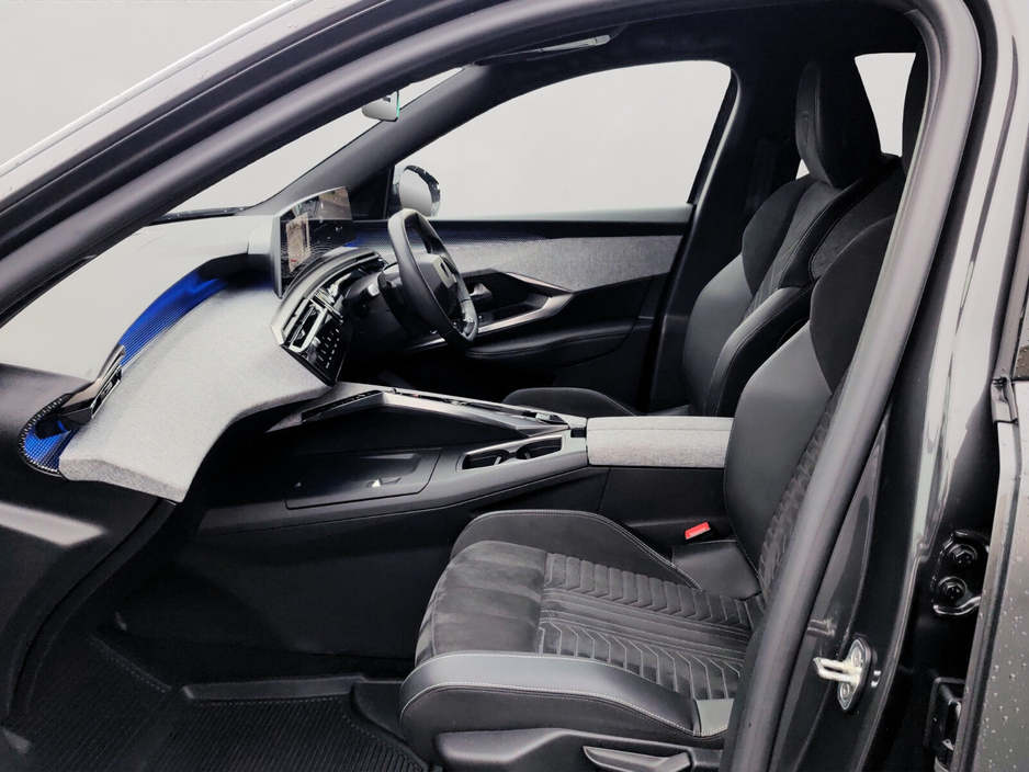 2025 Peugeot 5008 - image 22