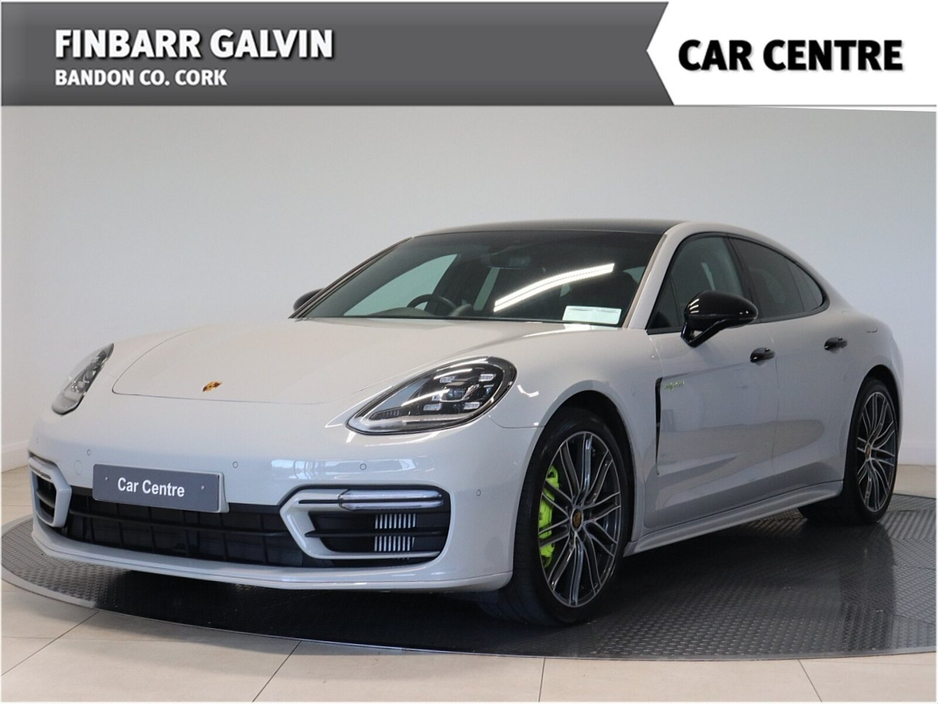 2023 Porsche Panamera - image 6