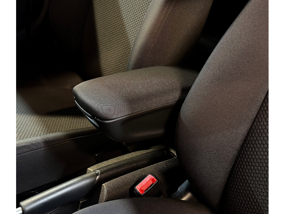 2018 Audi A1 - image 37