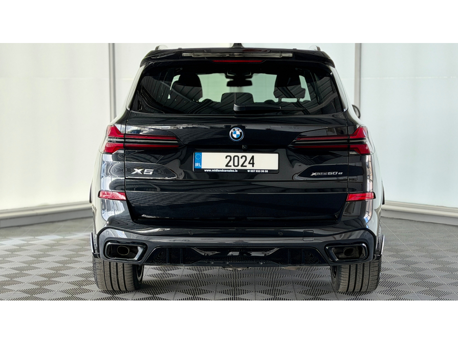 2024 BMW X5 - image 11