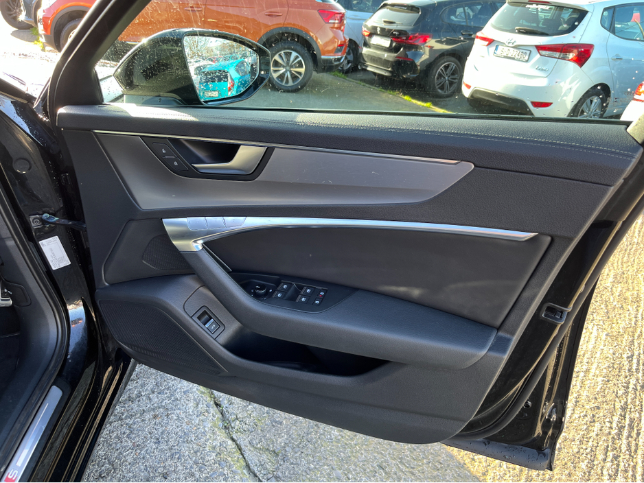 2020 Audi A6 - image 11