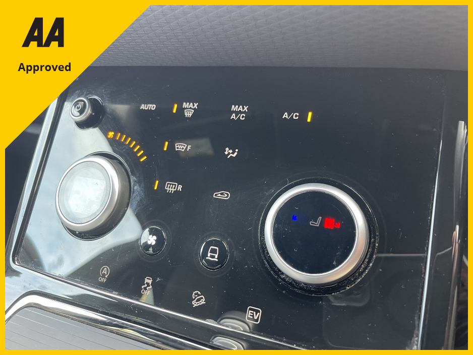 2022 Land Rover Range Rover Evoque - image 7