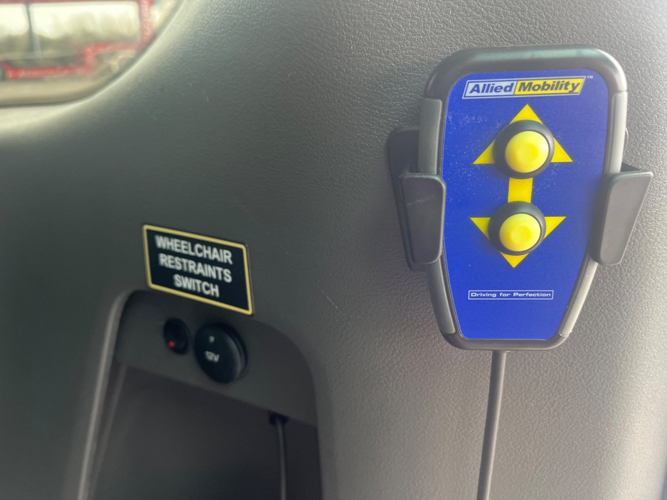 2019 Ford Tourneo Custom - image 13