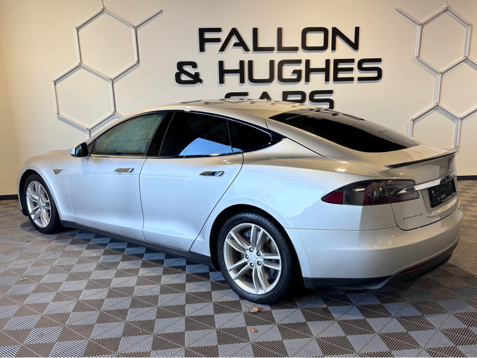 2016 Tesla Model S E 70D 5DR A €17,950