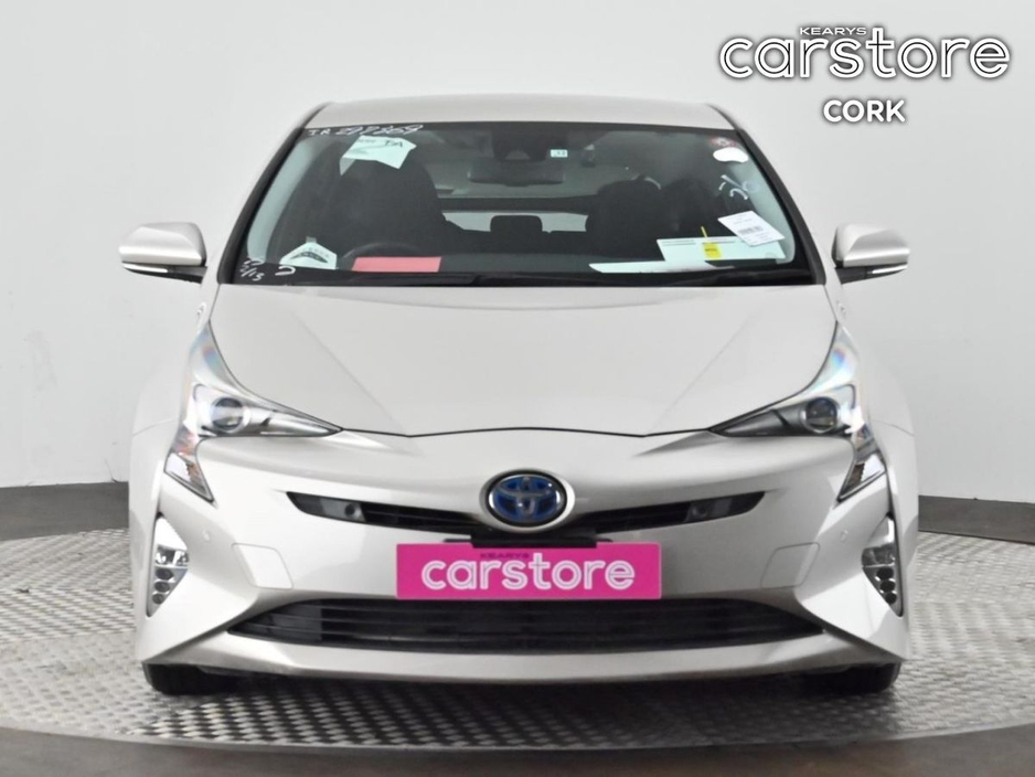 2017 Toyota Prius - image 8