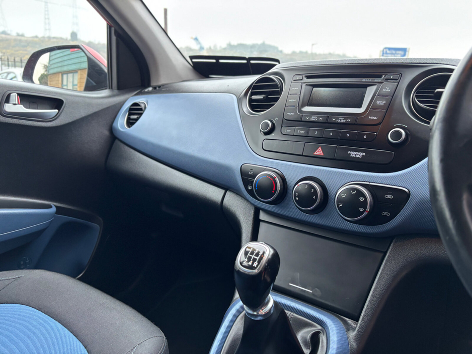 2015 Hyundai i10 - image 8
