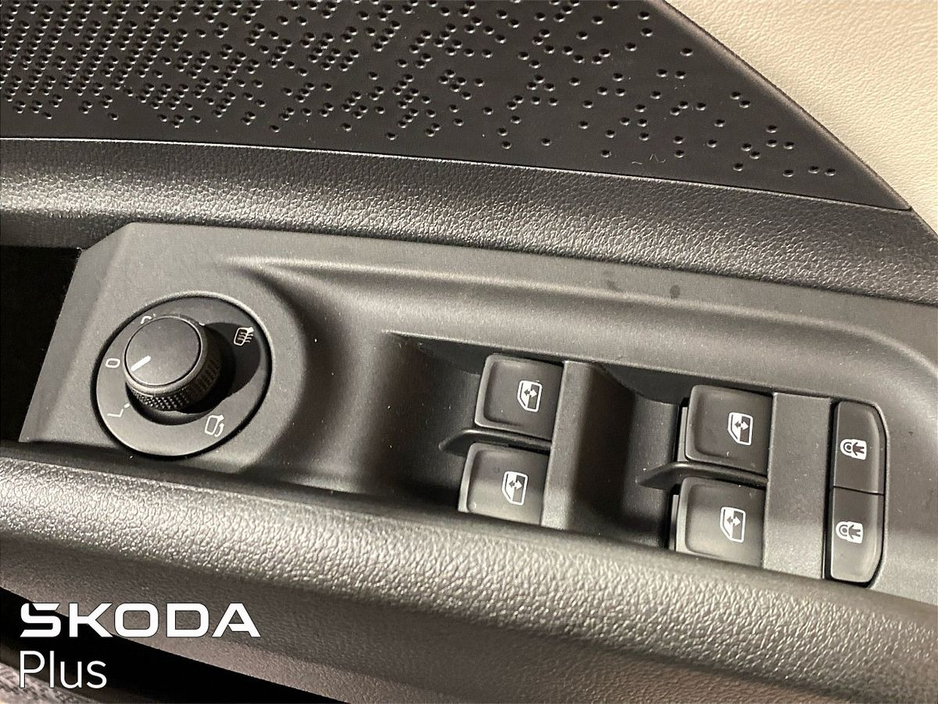 2026 Skoda Enyaq - image 26