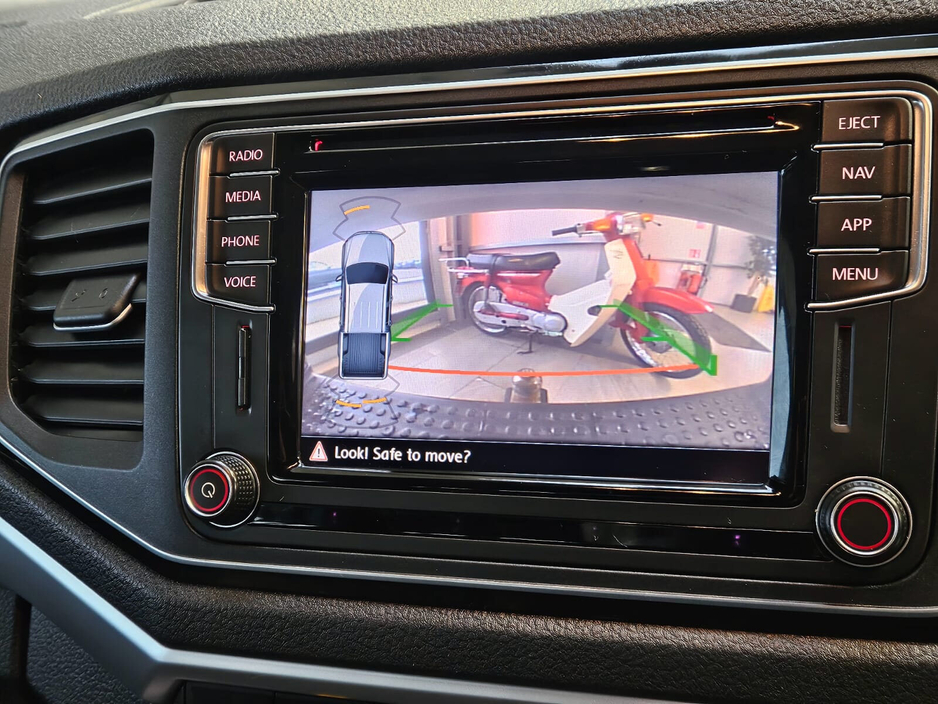 2019 Volkswagen Amarok - image 11