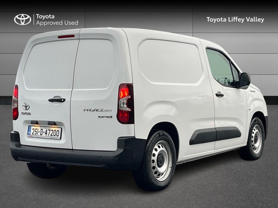 2025 Toyota Proace City PROACE CITY EV FRIDGE VAN €35,128