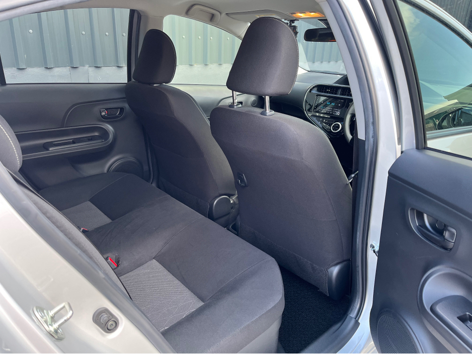 2020 Toyota Aqua - image 5