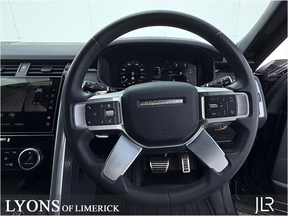 2025 Land Rover Discovery - image 12
