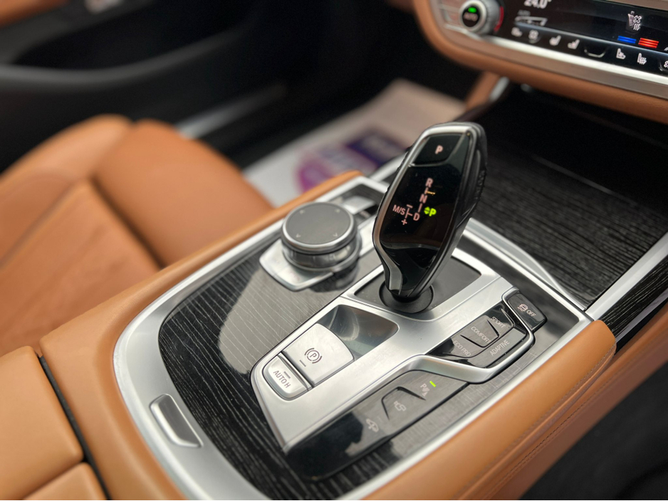 2018 BMW 7 Series ////740-D-M-SPORT//X -DRIVE///HUGE SPEC///SUNROOF//LIKE NEW////