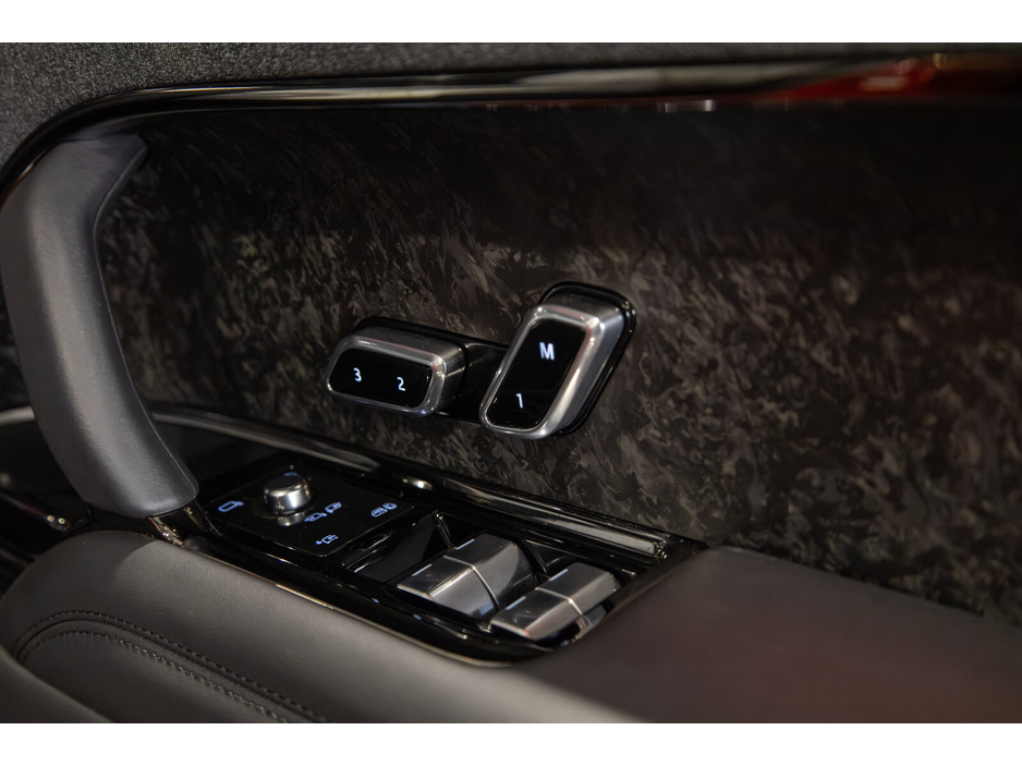 2023 Land Rover Range Rover Sport - image 16