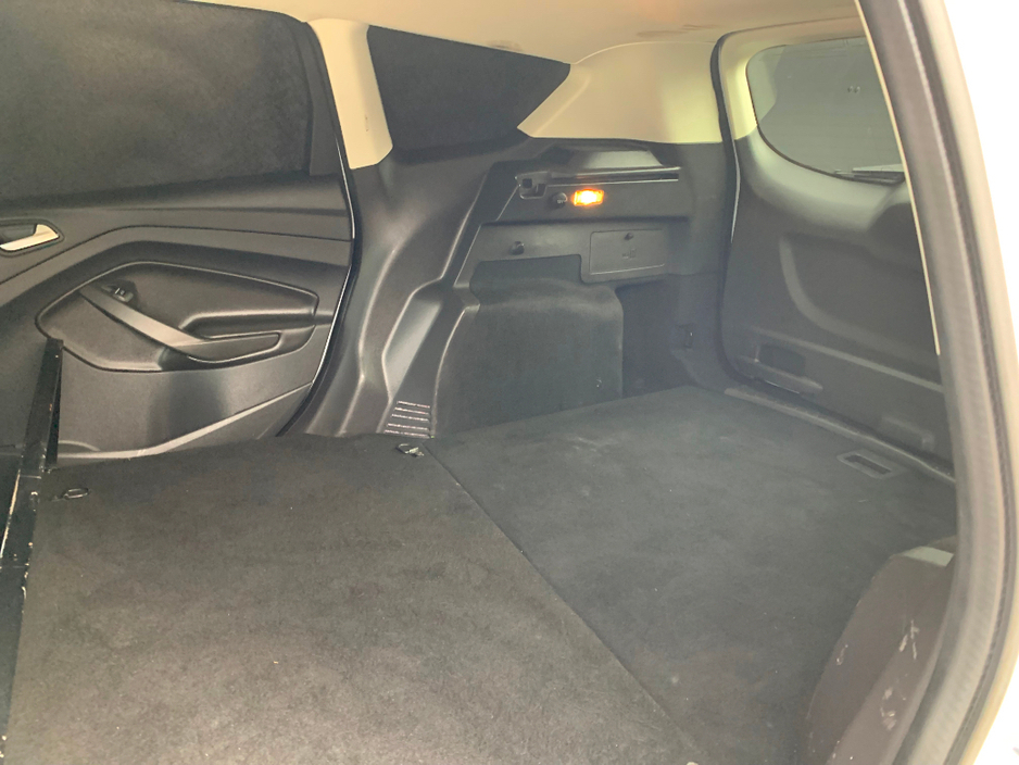 2018 Ford Kuga - image 13