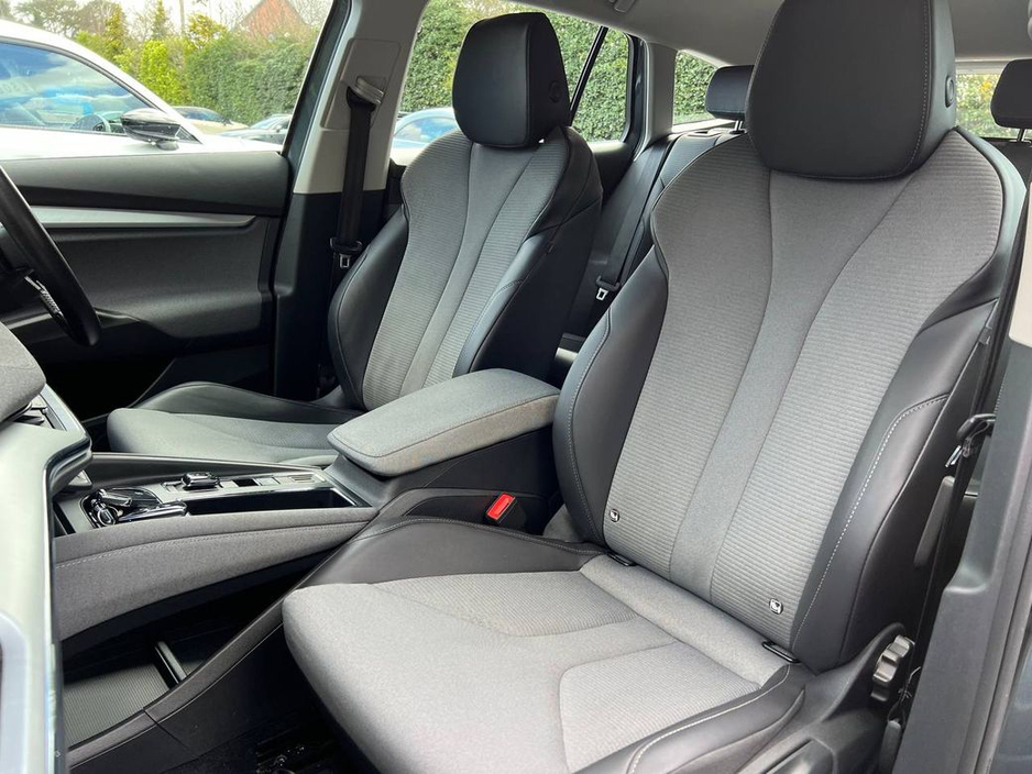 2021 Skoda Enyaq - image 6