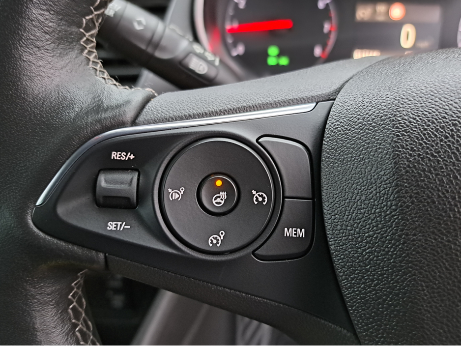 2023 Opel Crossland ULTIMATE 1.2TURBO 110BHP **LEATHER/SUEDE INTERIOR** €21,950