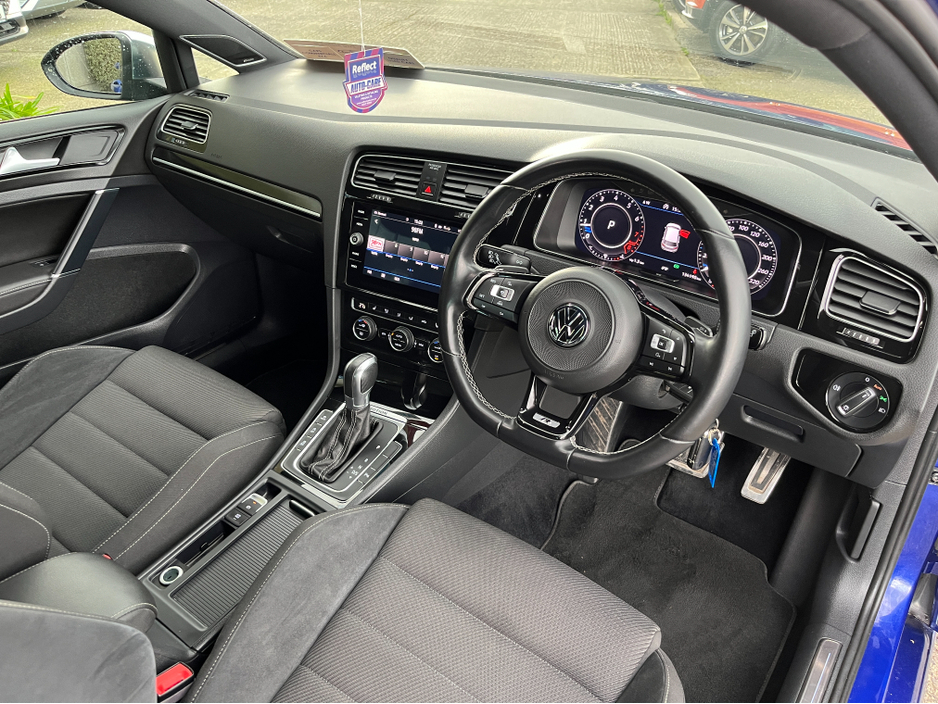 2019 Volkswagen Golf - image 14