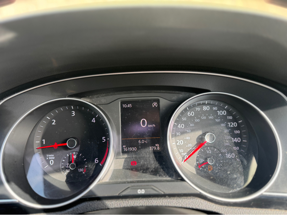 2015 Volkswagen Passat - image 14