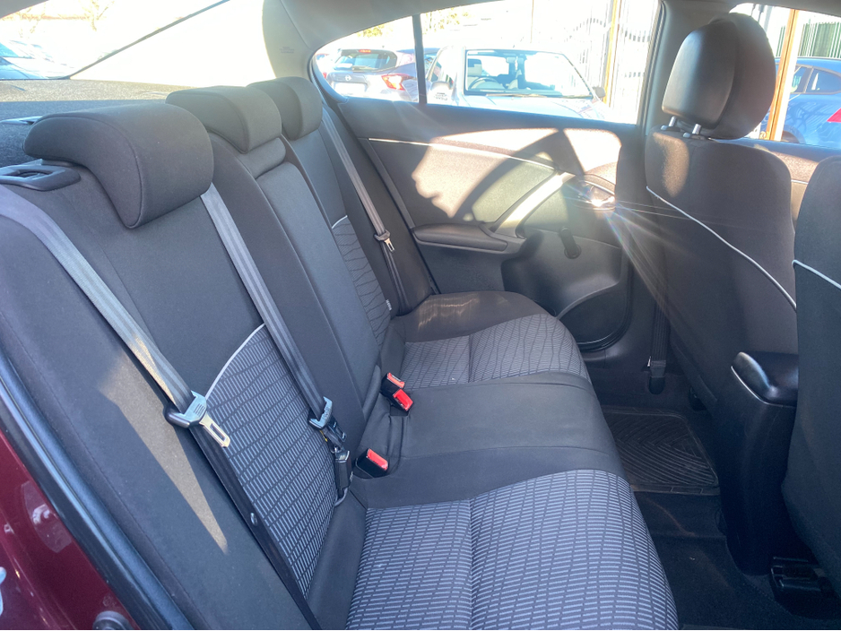 2013 Toyota Avensis 2.0 D-4D AURA 4DR €6,950