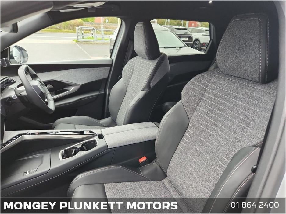 2025 Peugeot 5008 - image 14