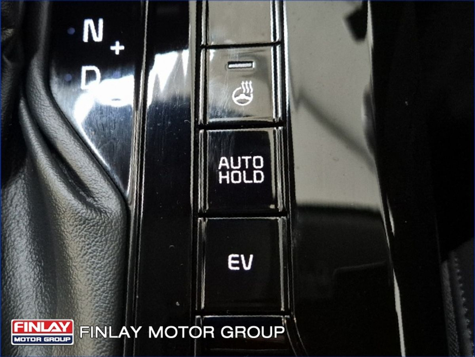 2023 Kia Niro - image 20