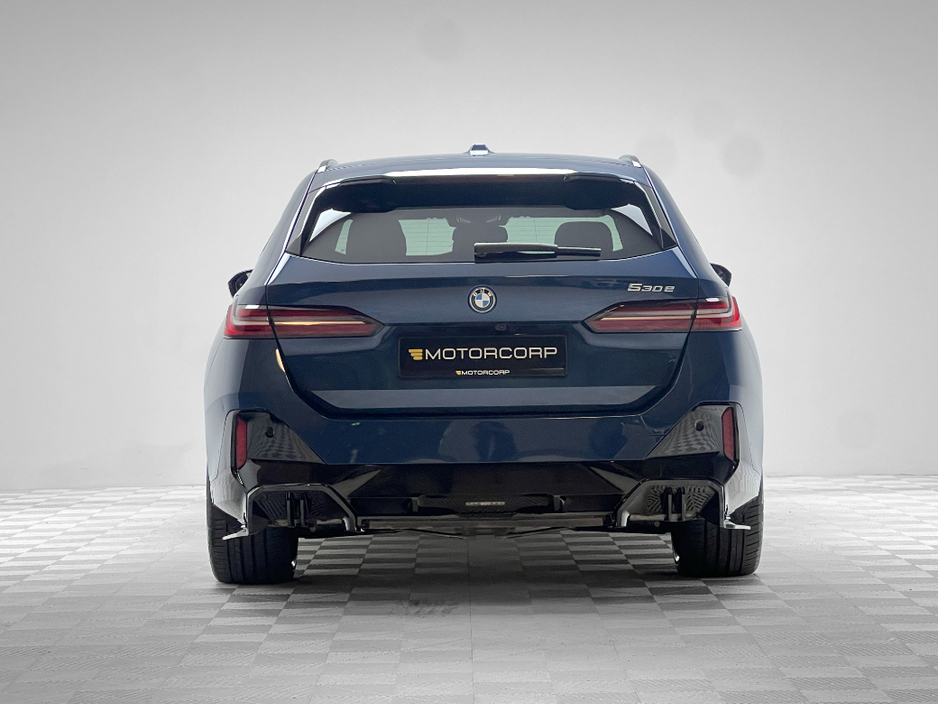 2025 BMW 5 Series 530E M SPORT PRO TOURING €68,990