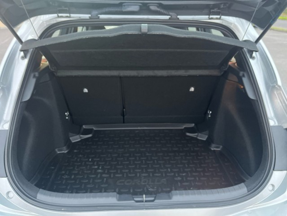 2025 Toyota Corolla - image 10