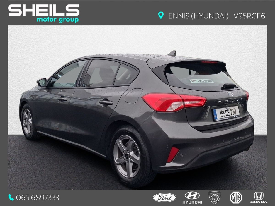 2019 Ford Focus - image 14