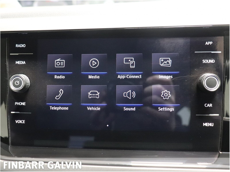 2018 Volkswagen Polo - image 20