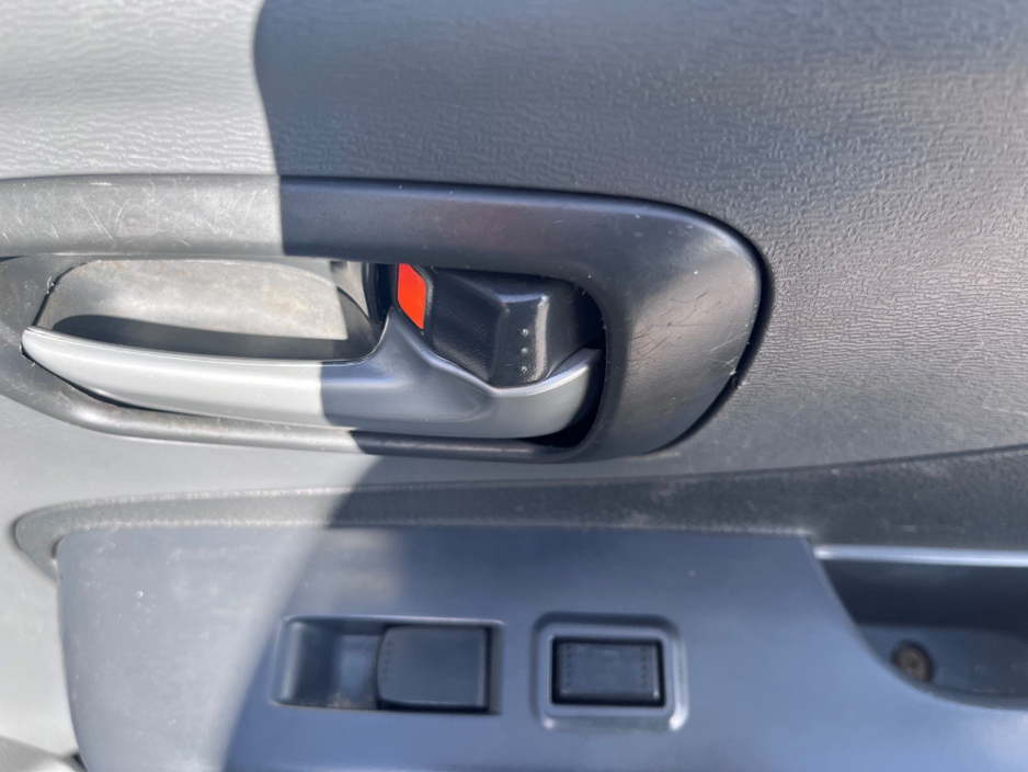 2013 Suzuki Alto - image 9