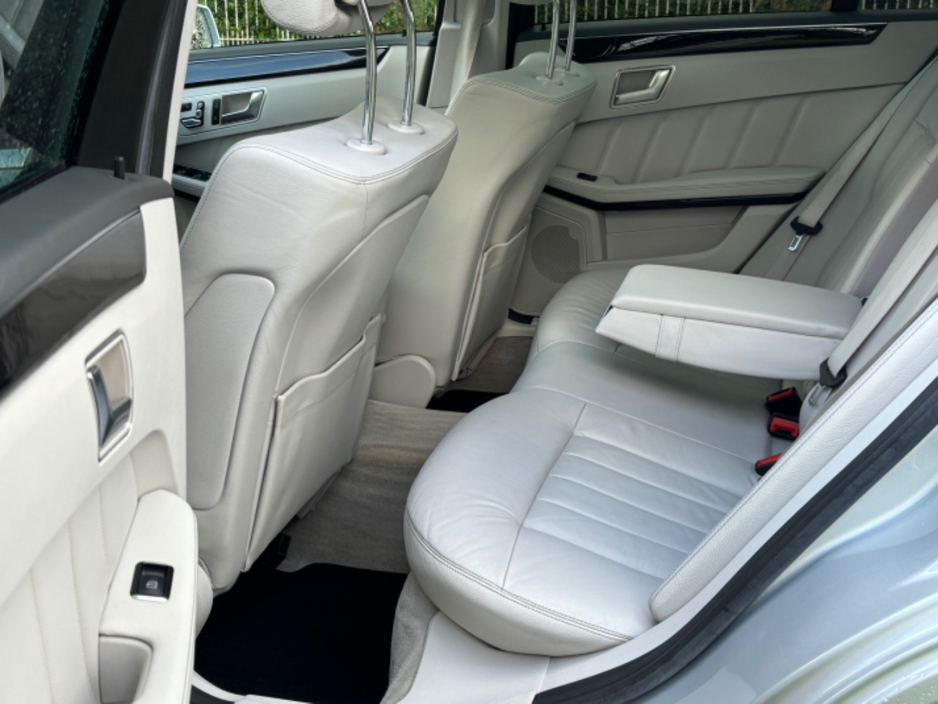 2015 Mercedes-Benz E Class - image 12