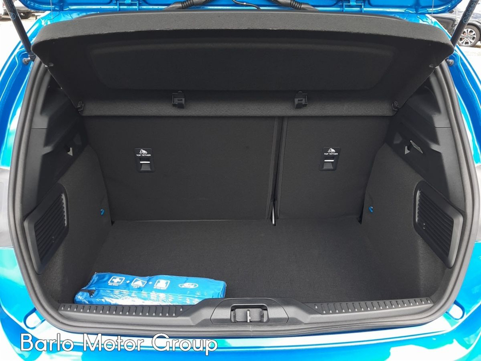 2025 Ford Focus - image 19