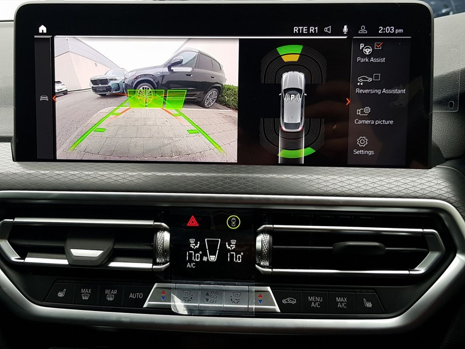 2025 BMW X4 - image 22