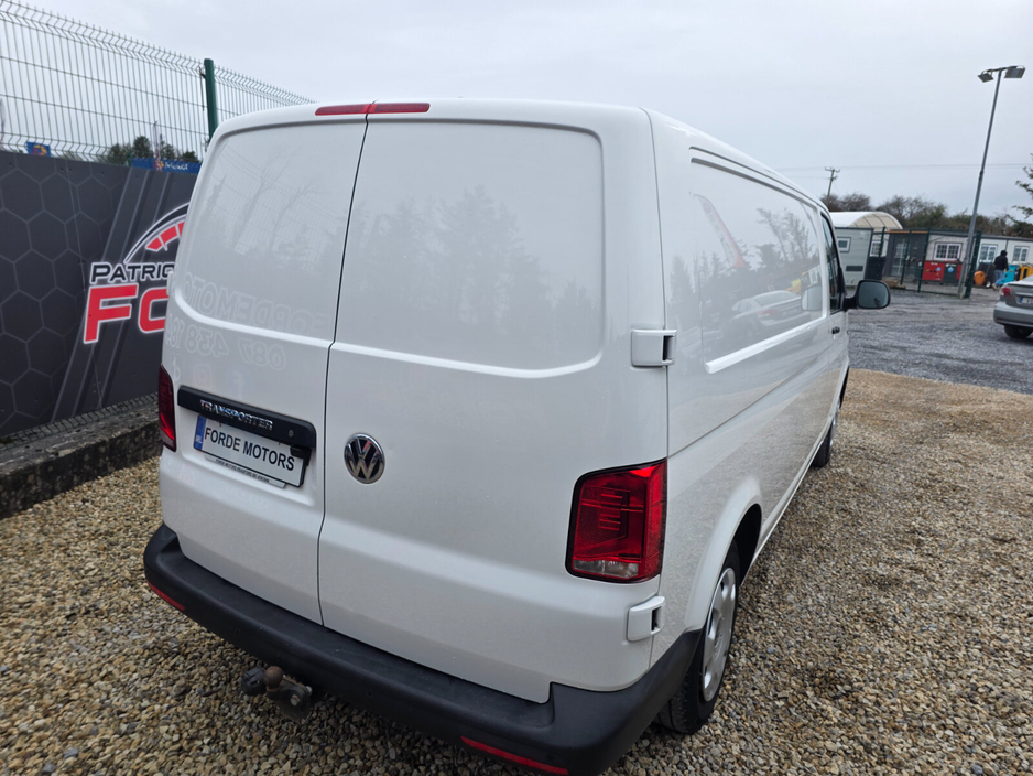 2021 Volkswagen Transporter  €15,000
