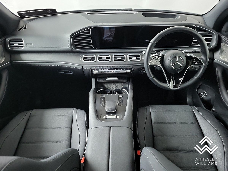 2025 Mercedes-Benz GLE Class - image 14