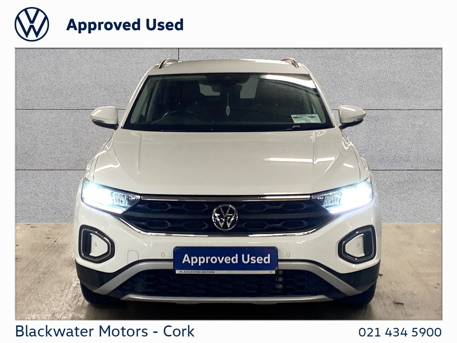 2022 Volkswagen T-Roc - image 11