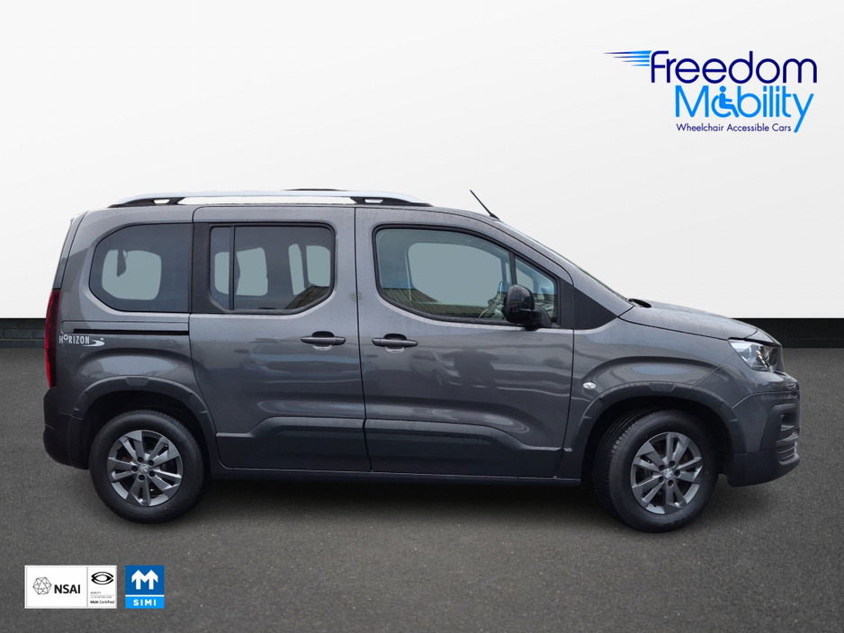 2022 Peugeot Rifter Allure Lowered Floor Wheelchair Access €22,995