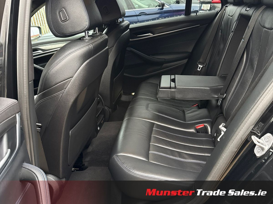 2022 BMW 5 Series - image 14