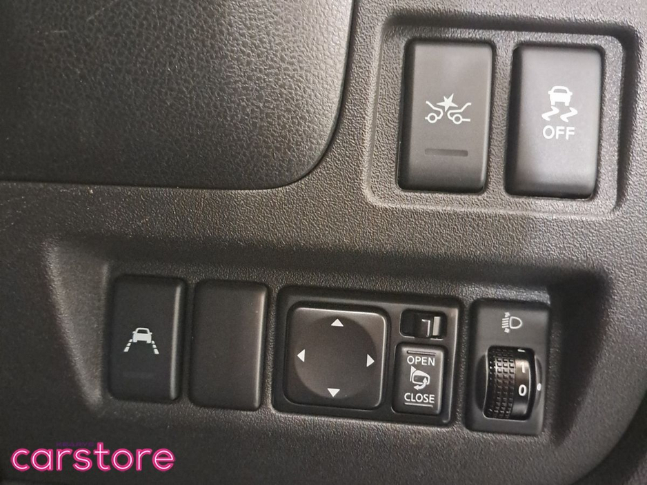 2021 Nissan March - image 18