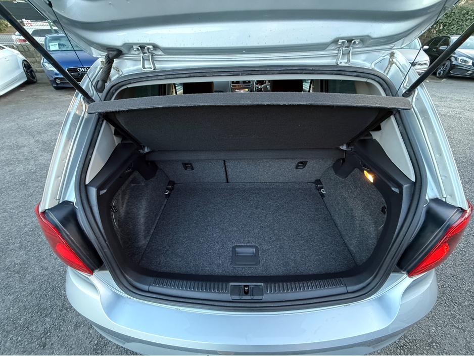 2016 Volkswagen Polo - image 7