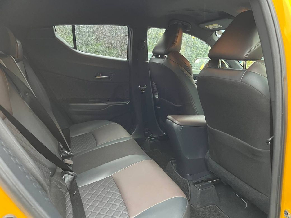 2018 Toyota C-HR 1.8 HYBRID // SERVICE HISTORY // 18" DIAMOND CUT ALLOYS // ADAPTIVE CRUISE CONTROL €17,750